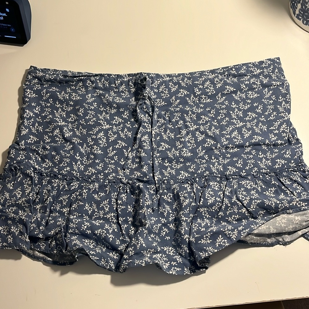 Brandy Melville skirt